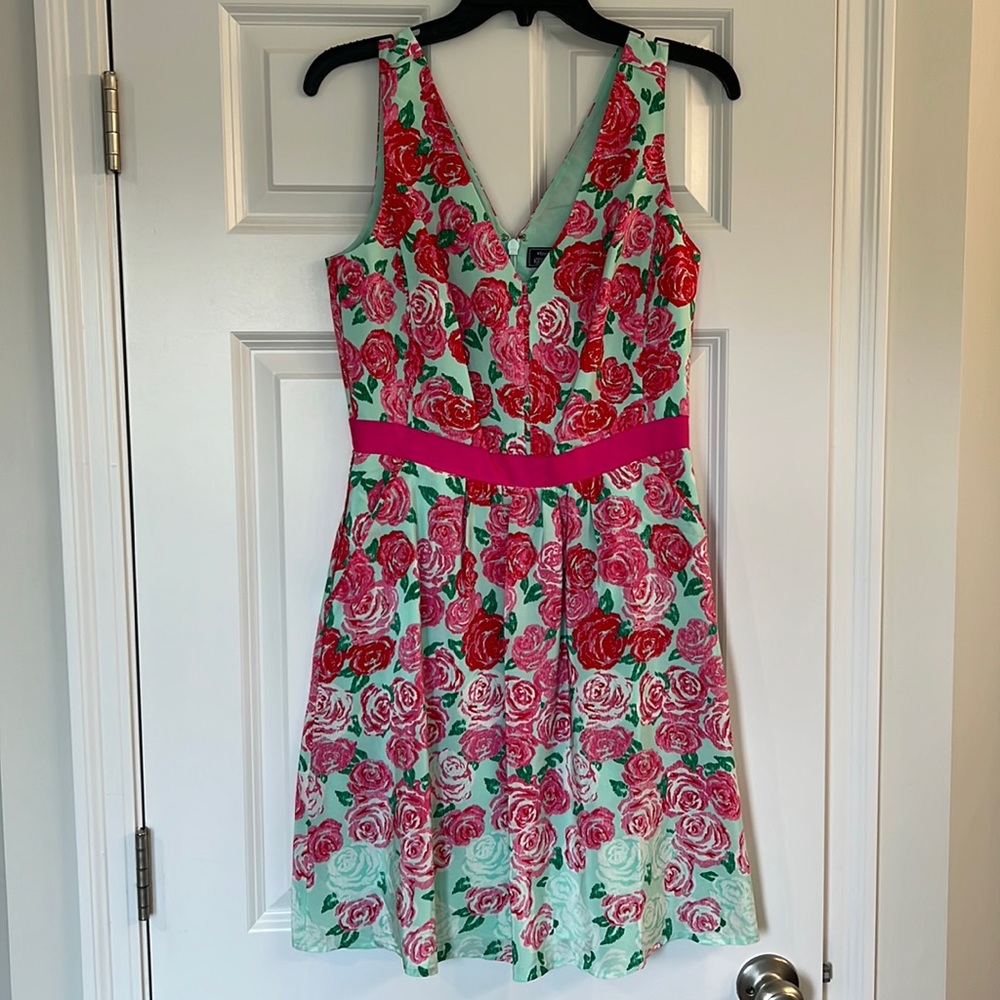 Vineyard Vines ‘Run for the Roses’ dress Size 4 EUC